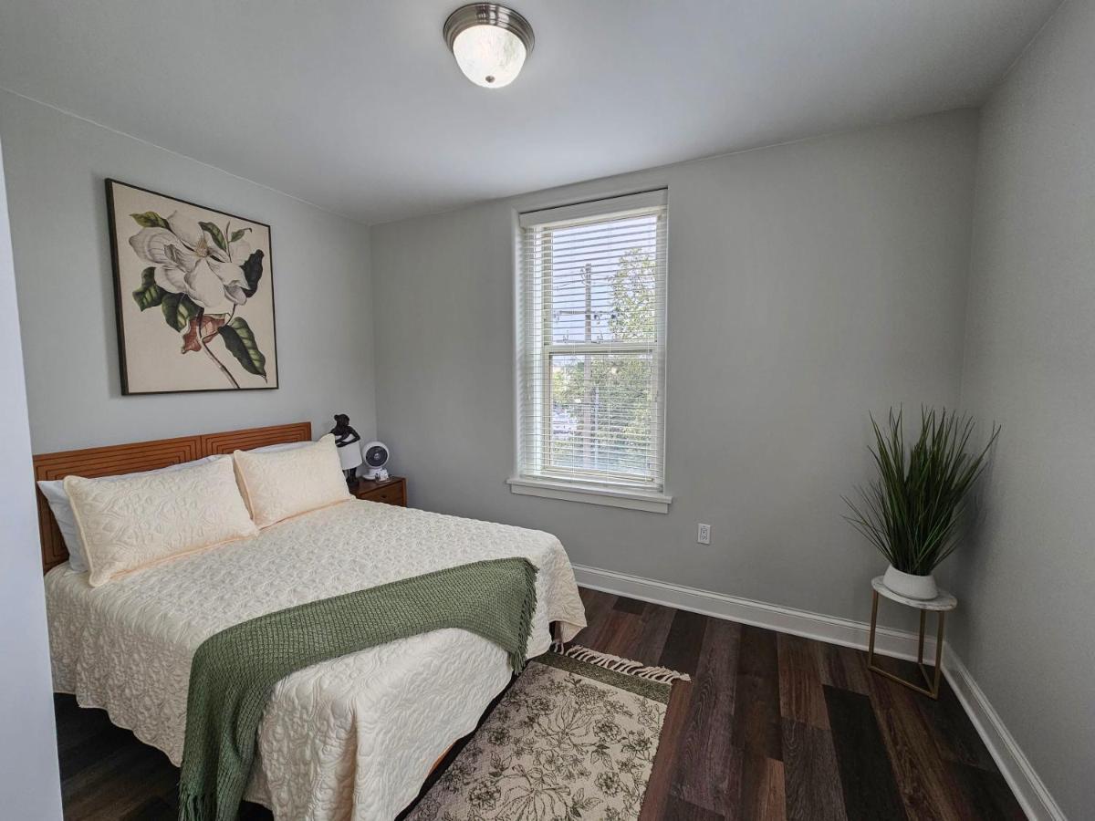 Gorgeous And Spacious Studio At The Historic Inman - 200 Champaign Kültér fotó