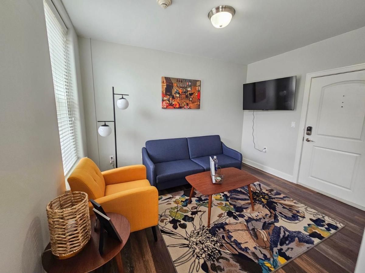 Gorgeous And Spacious Studio At The Historic Inman - 200 Champaign Kültér fotó